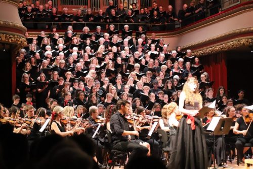 Claire-orchestre-et-choeur